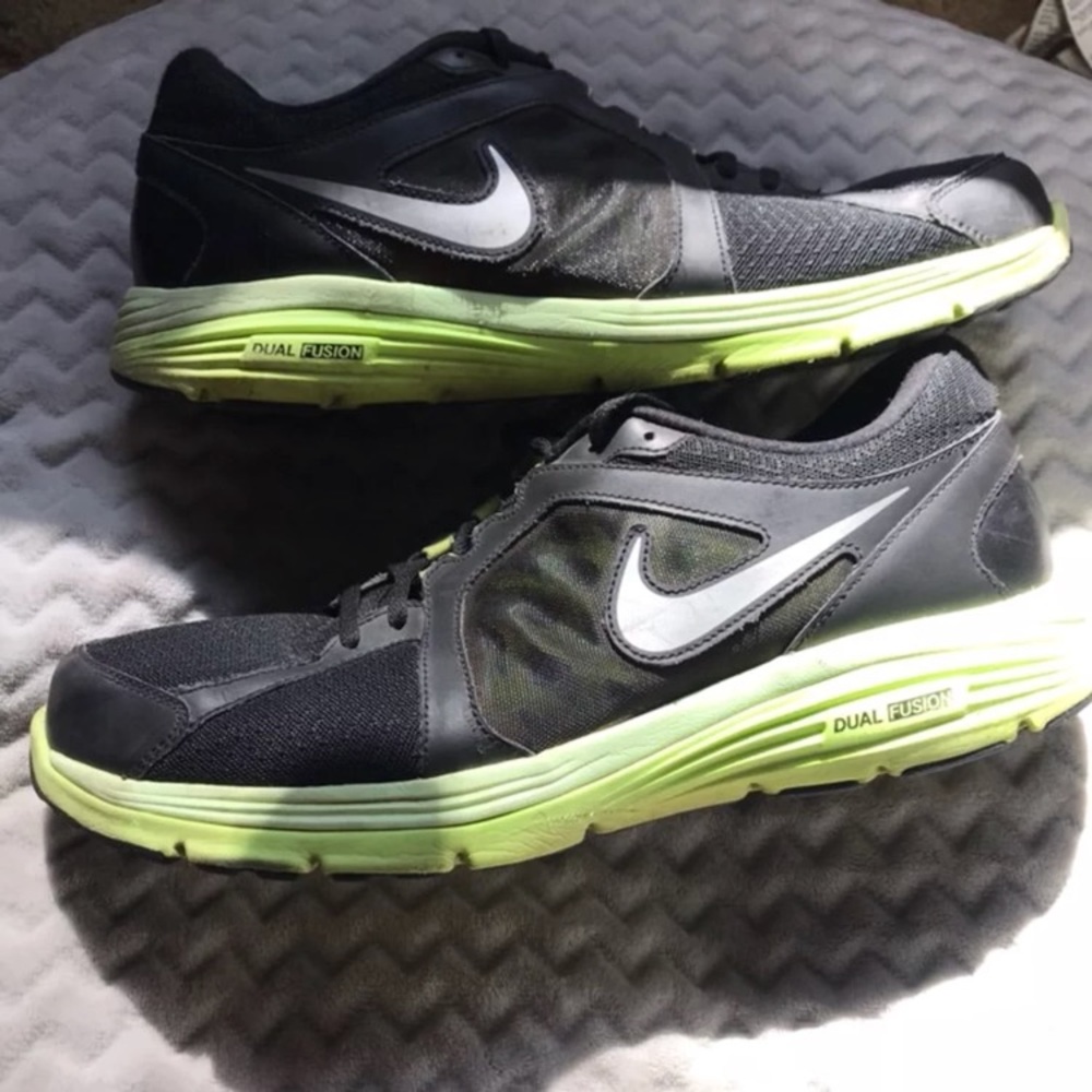 Nike Dual Fusion